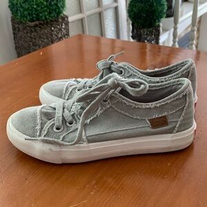 Blowfish Kids Shoes Size 2